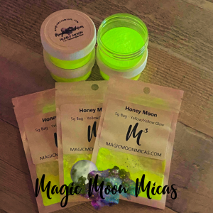 Mica Powder Pigment Colorant Magic Moon Micas chameleon glitter glow